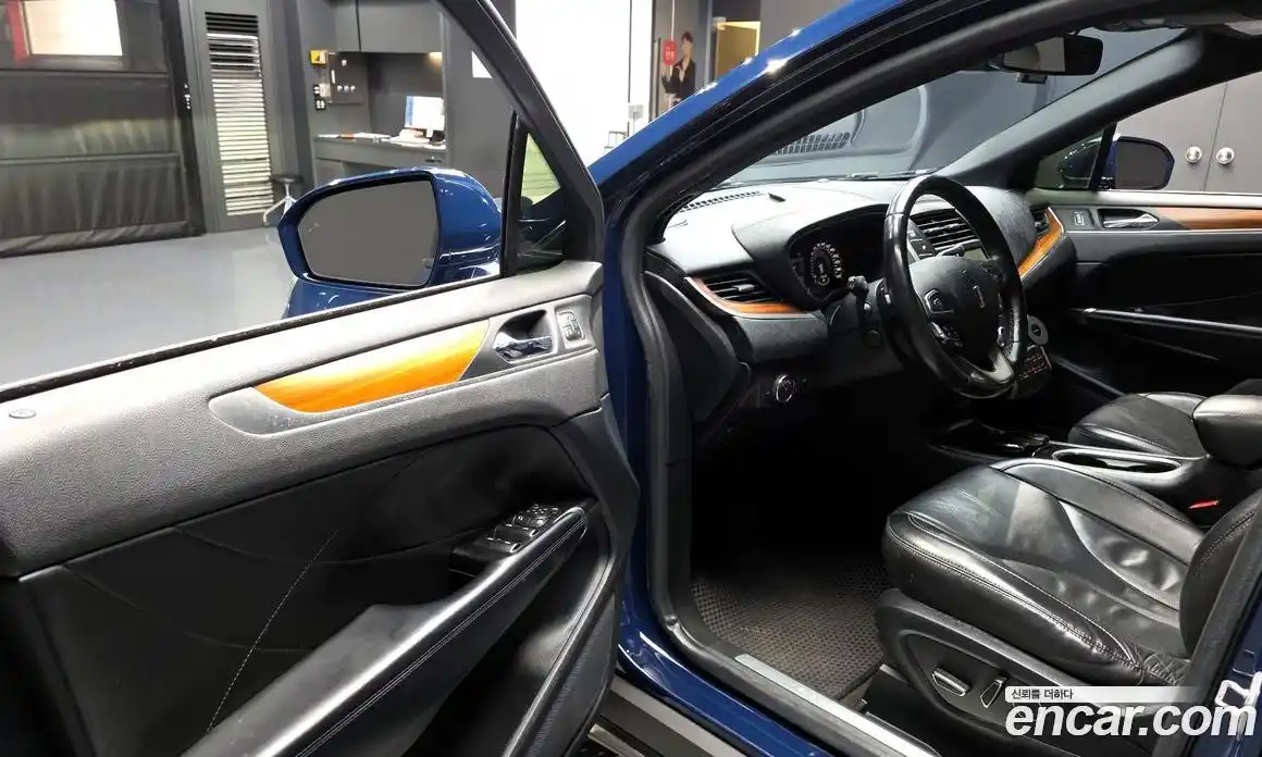 Lincoln MKC 2019 2.0 гидро в Москве № 1324140, фото 10