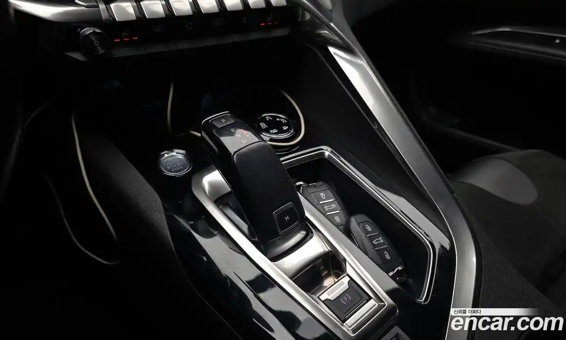 Peugeot 5008 2020 2.0 гидро в Москве № 1324418, фото 9