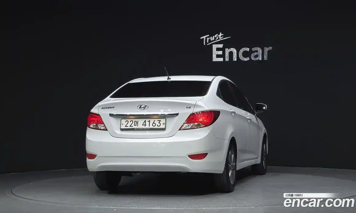 Hyundai Accent 2017 1.4 гидро в Москве № 1341880, фото 4