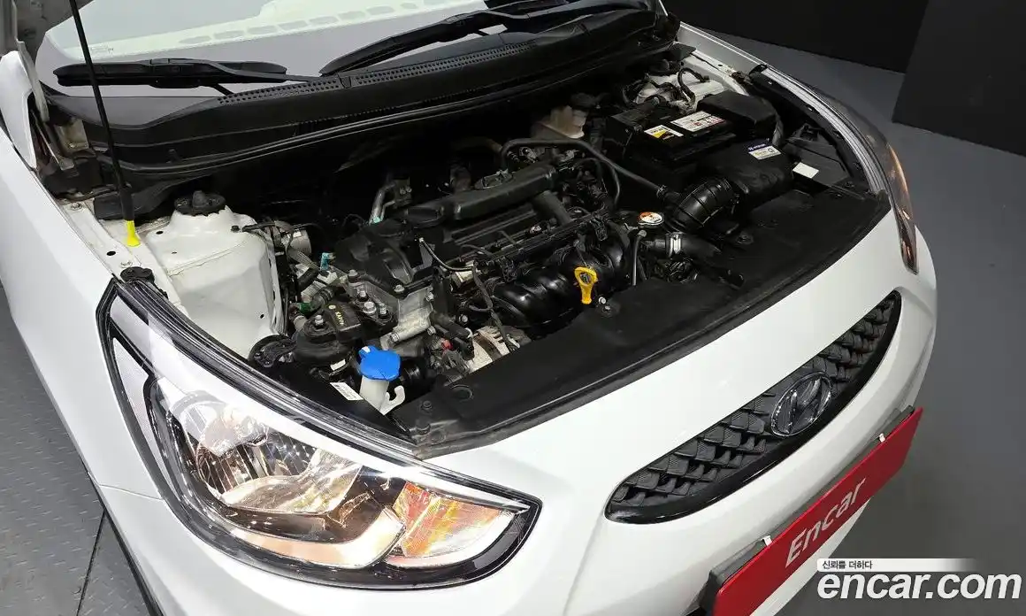 Hyundai Accent 2017 1.4 гидро в Москве № 1341880, фото 6