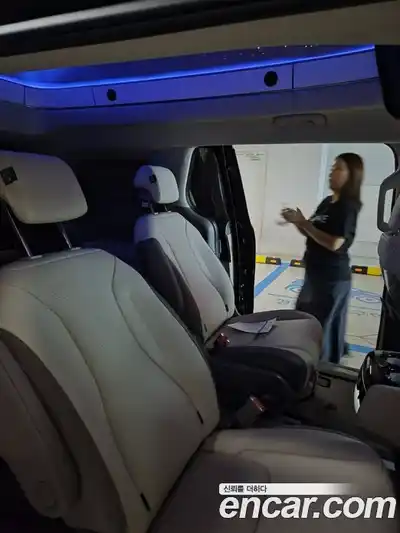 Kia Canival 2025 1.6 Автомат в Москве № 1342460, миниатюра 11