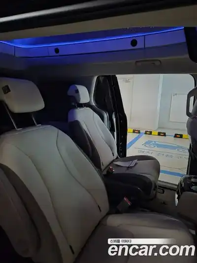 Kia Canival 2025 1.6 Автомат в Москве № 1342460, миниатюра 12