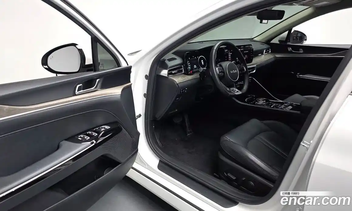 Kia K5 2023 1.6 Автомат в Москве № 1342657, фото 10