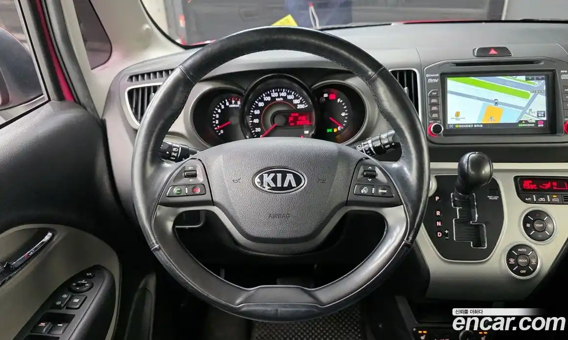 Kia Ray 2014 1.0 Автомат в Москве № 1342796, фото 13