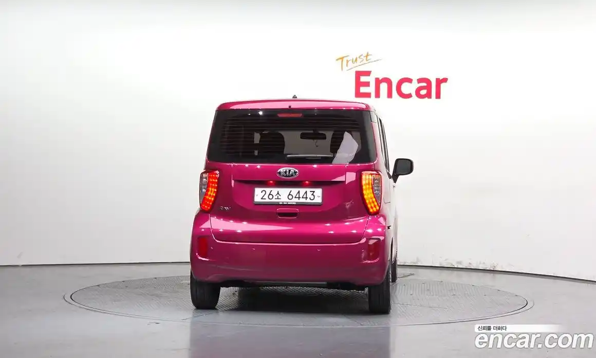 Kia Ray 2014 1.0 Автомат в Москве № 1342796, фото 4