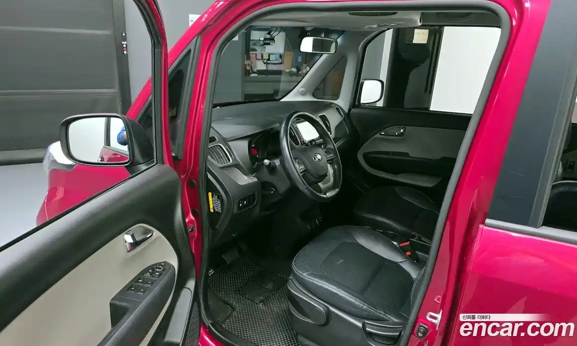 Kia Ray 2014 1.0 Автомат в Москве № 1342796, фото 10