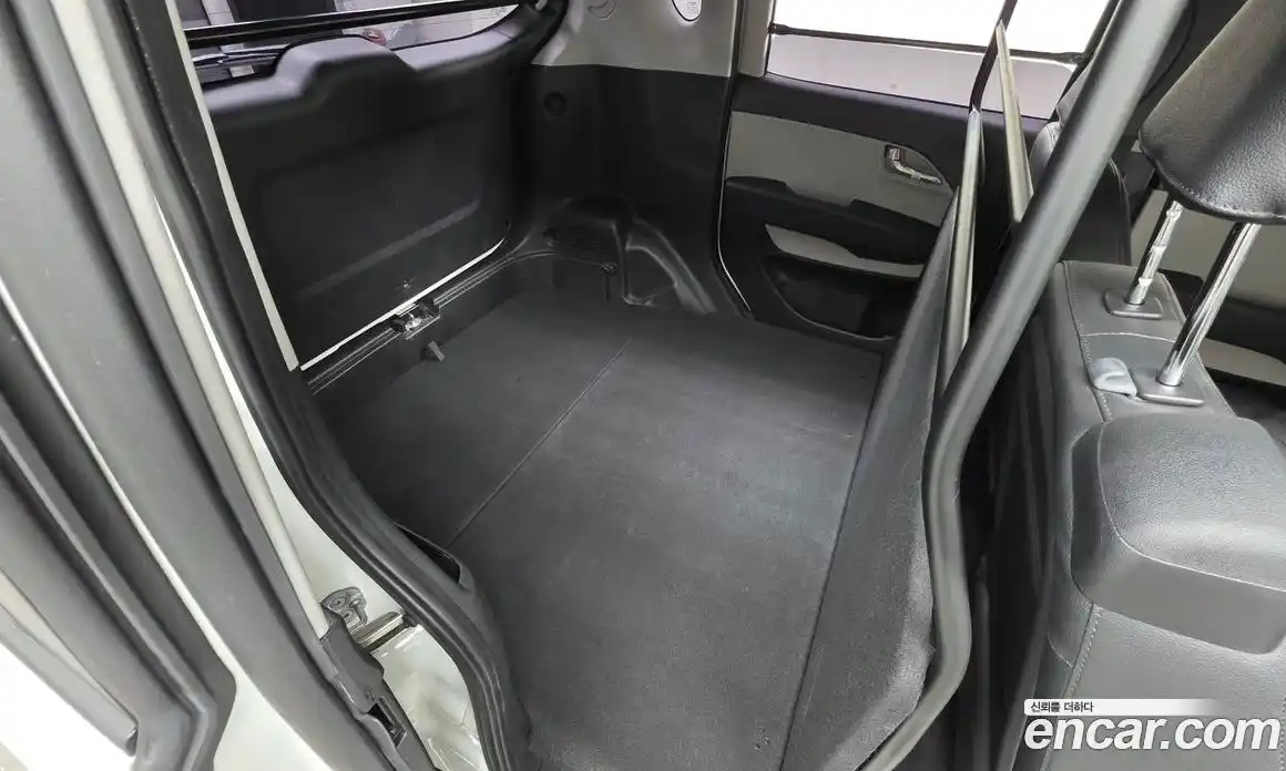 Kia Ray 2022 1.0 Автомат в Москве № 1342825, фото 12