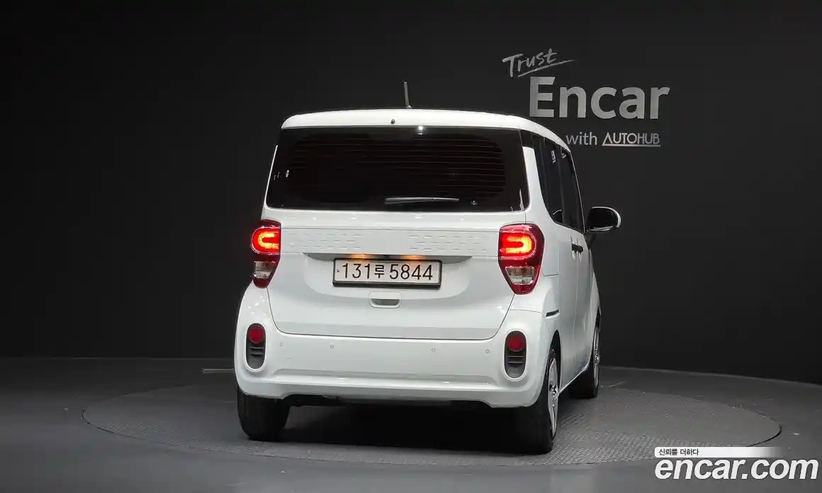 Kia Ray 2022 1.0 Автомат в Москве № 1342825, фото 4