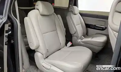 Kia Canival 2018 2.2 Автомат в Москве № 1343099, миниатюра 11