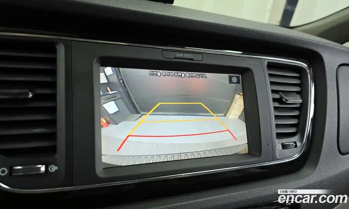 Kia Canival 2018 2.2 Автомат в Москве № 1343099, фото 15