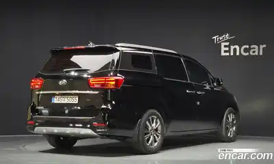Kia Canival 2018 2.2 Автомат в Москве № 1343099, миниатюра 2
