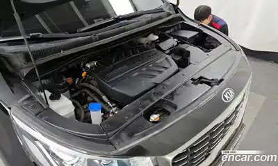 Kia Canival 2018 2.2 Автомат в Москве № 1343099, миниатюра 6