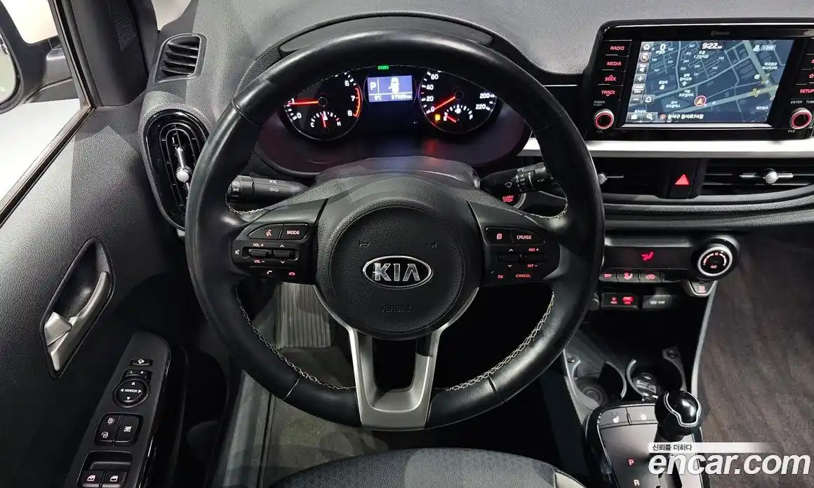 Kia Morning 2020 1.0 Автомат в Москве № 1343180, фото 15