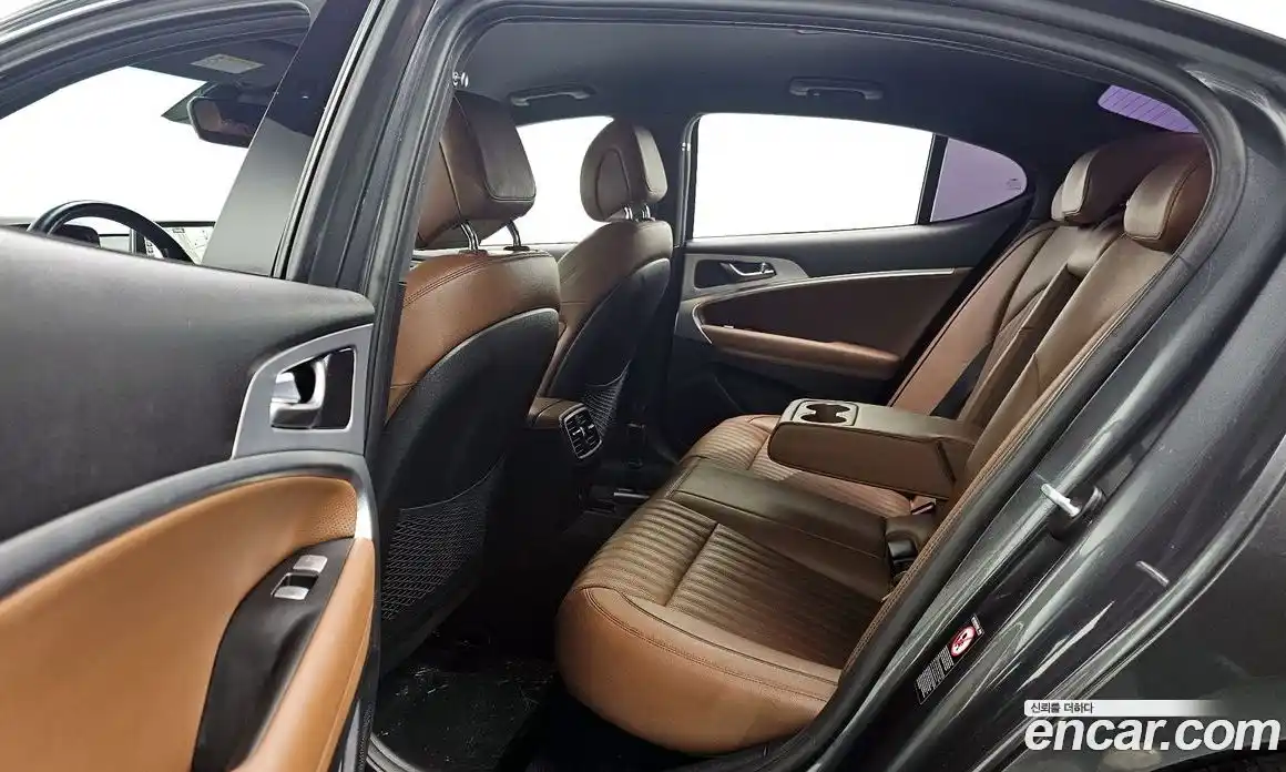 Genesis G70 2017 2.0 Автомат в Москве № 1343572, фото 16