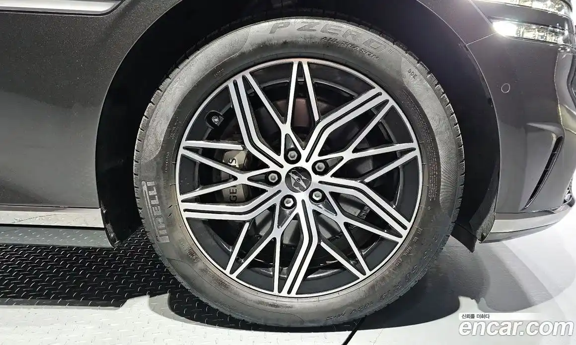 Genesis G90 2023 3.5 гидро в Москве № 1343584, фото 5