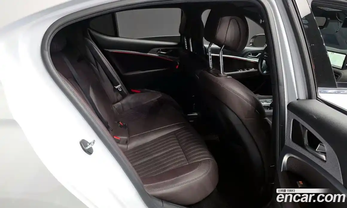 Genesis G70 2022 2.0 Автомат в Москве № 1343613, фото 12