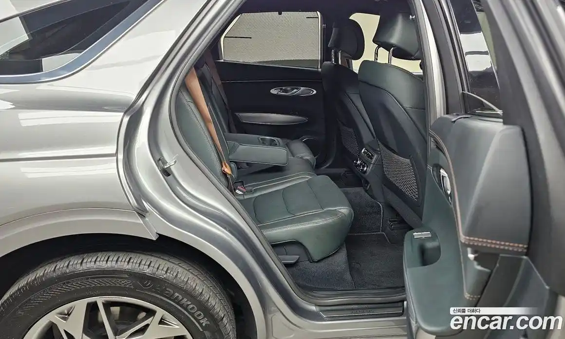 Genesis GV70 2021 2.5 Автомат в Москве № 1343632, фото 12