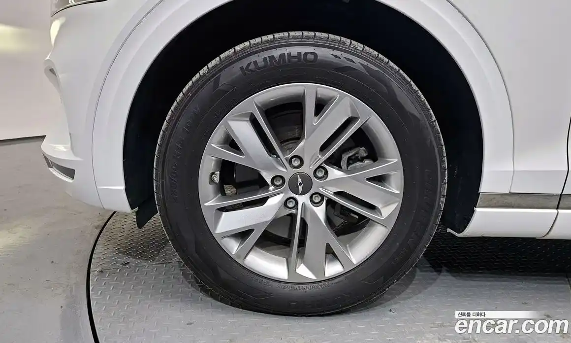 Genesis GV70 2022 2.5 Автомат в Москве № 1343634, фото 5