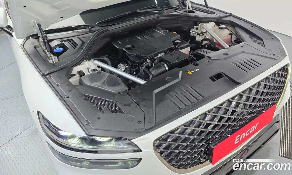 Genesis GV70 2021 2.5 Автомат в Москве № 1343639, фото 6