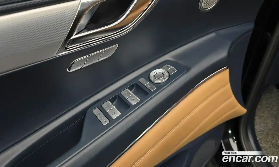 Genesis GV80 2023 2.5 Автомат в Москве № 1343662, фото 15