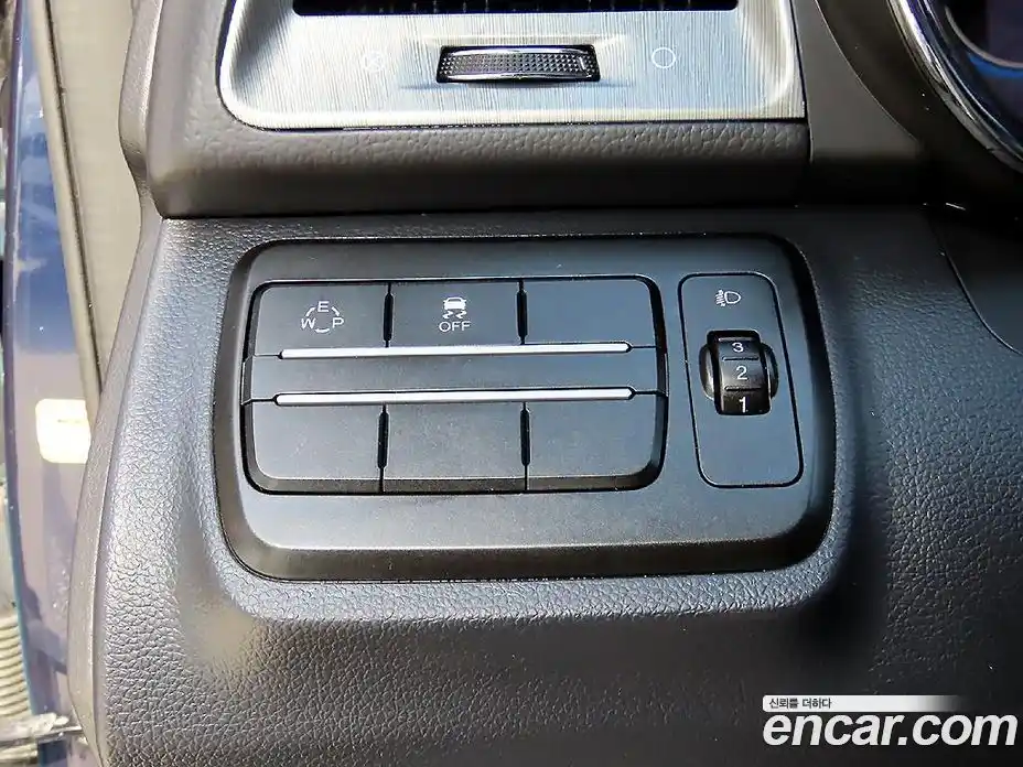 SsangYong TIBOLI 2017 1.6 Автомат в Москве № 1344601, фото 12