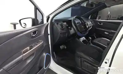 Renault QM3 2017 1.5 гидро в Москве № 1346152, миниатюра 10