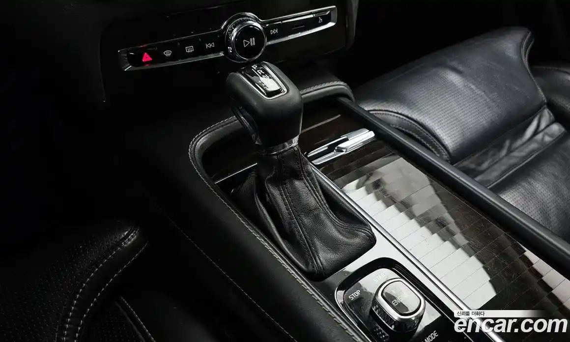 Volvo XC90 2016 2.0 гидро в Москве № 1348872, фото 9