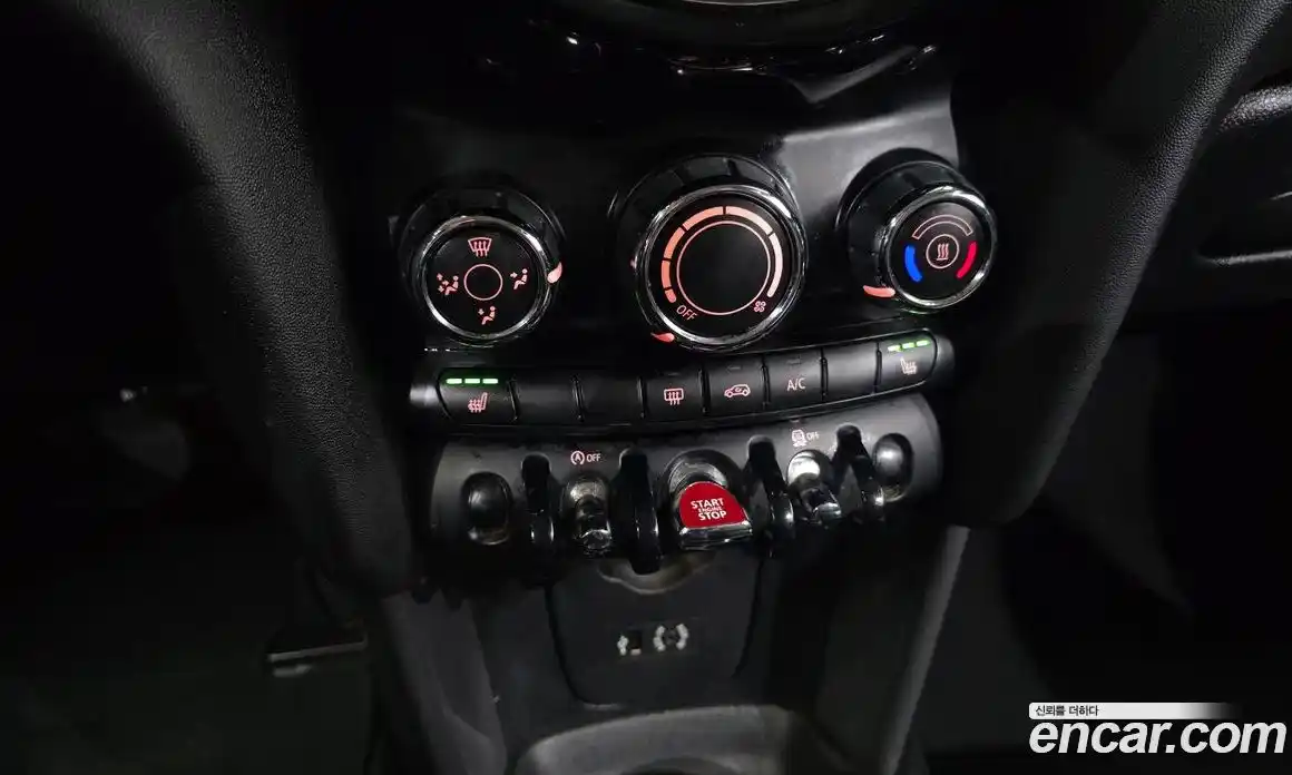 Mini Cooper 2014 1.5 гидро в Москве № 1349827, фото 15