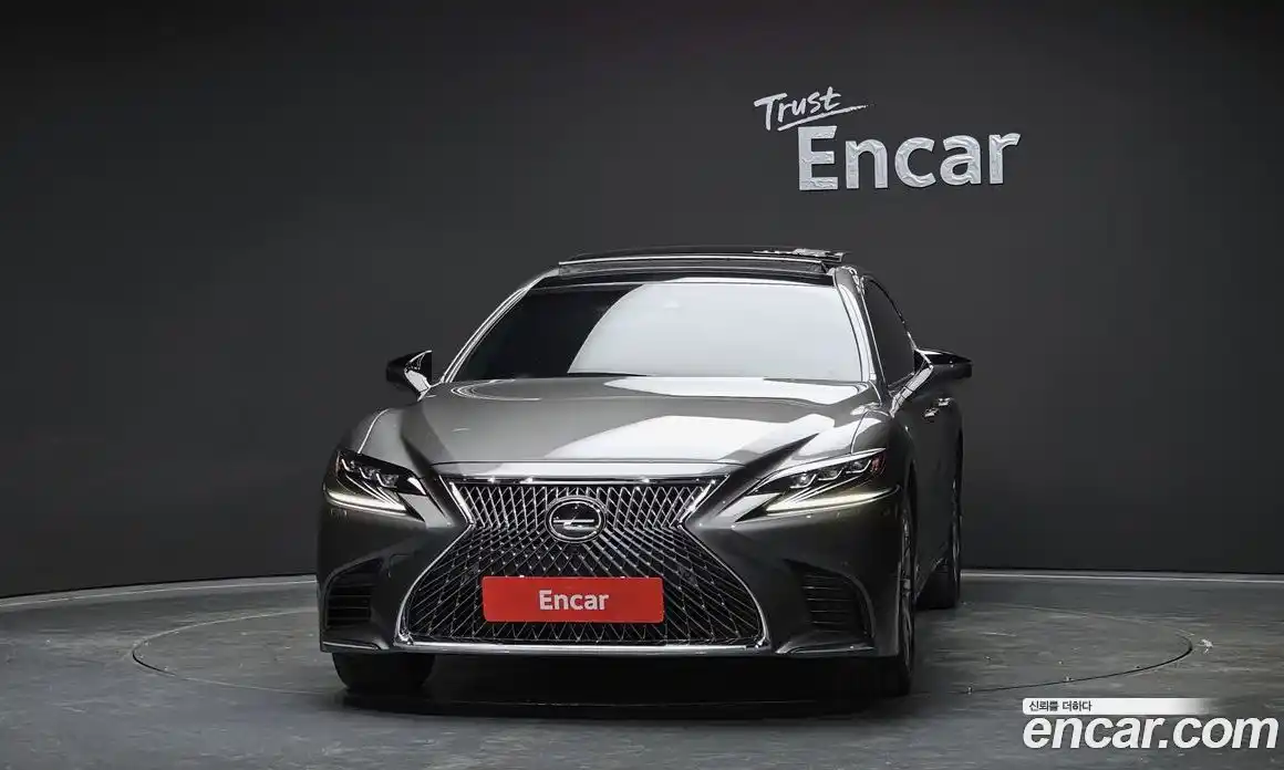 Lexus LS 2018 3.4 гидро в Москве № 1350127, фото 3