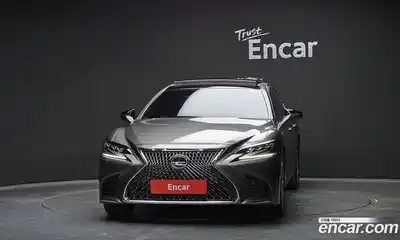 Lexus LS 2018 3.4 гидро в Москве № 1350127, миниатюра 3