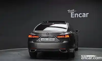 Lexus LS 2018 3.4 гидро в Москве № 1350127, миниатюра 4