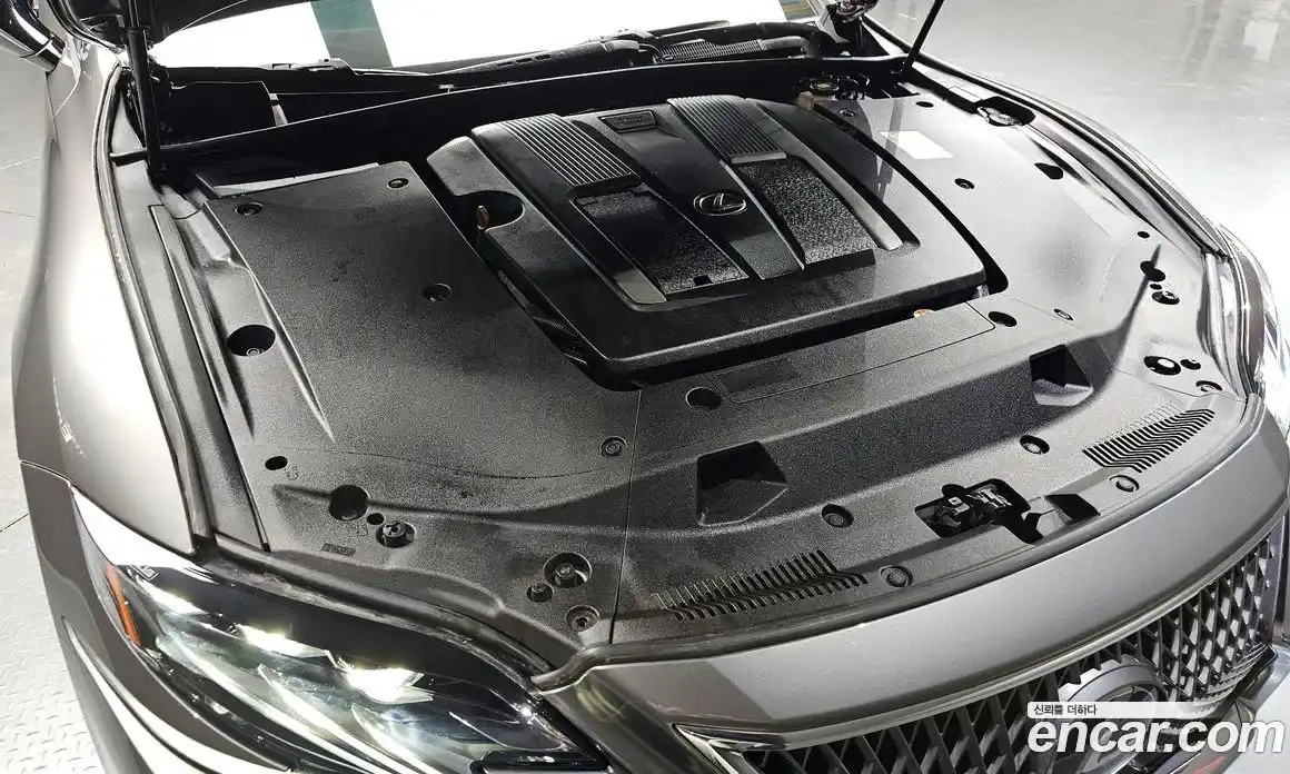 Lexus LS 2018 3.4 гидро в Москве № 1350127, фото 6