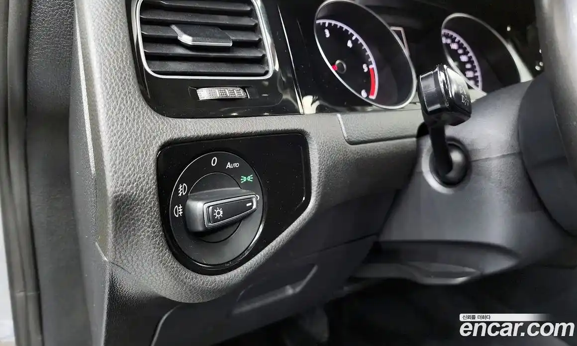 Volkswagen Golf 2013 2.0 гидро в Москве № 1350424, фото 16