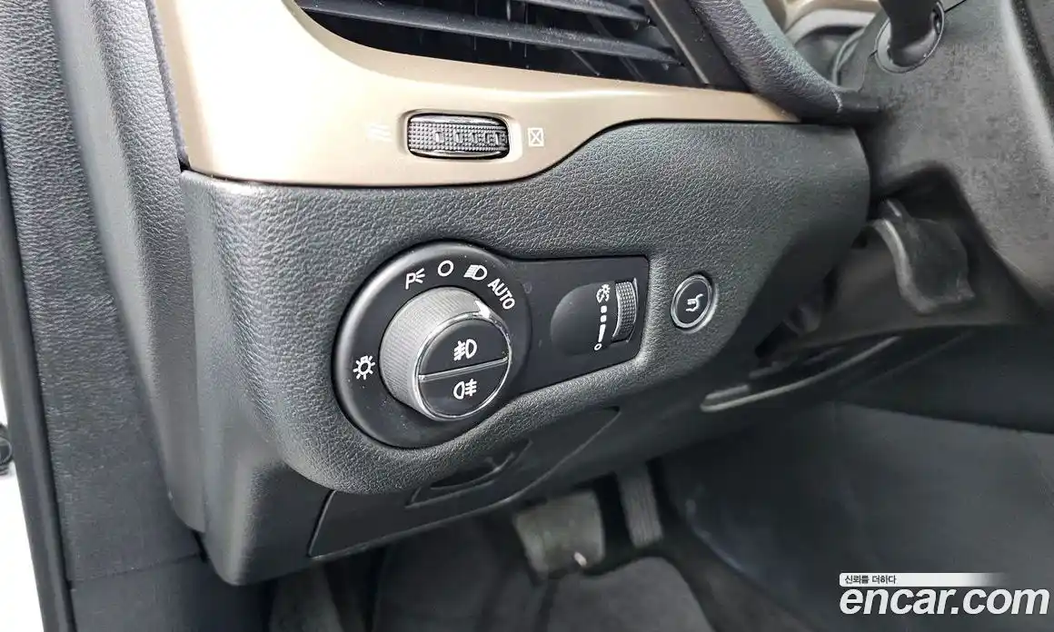 Jeep Cherokee 2015 2.0 гидро в Москве № 1350601, фото 19