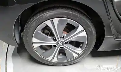 Nissan Leaf 2019 0.1 гидро в Москве № 1351271, миниатюра 5