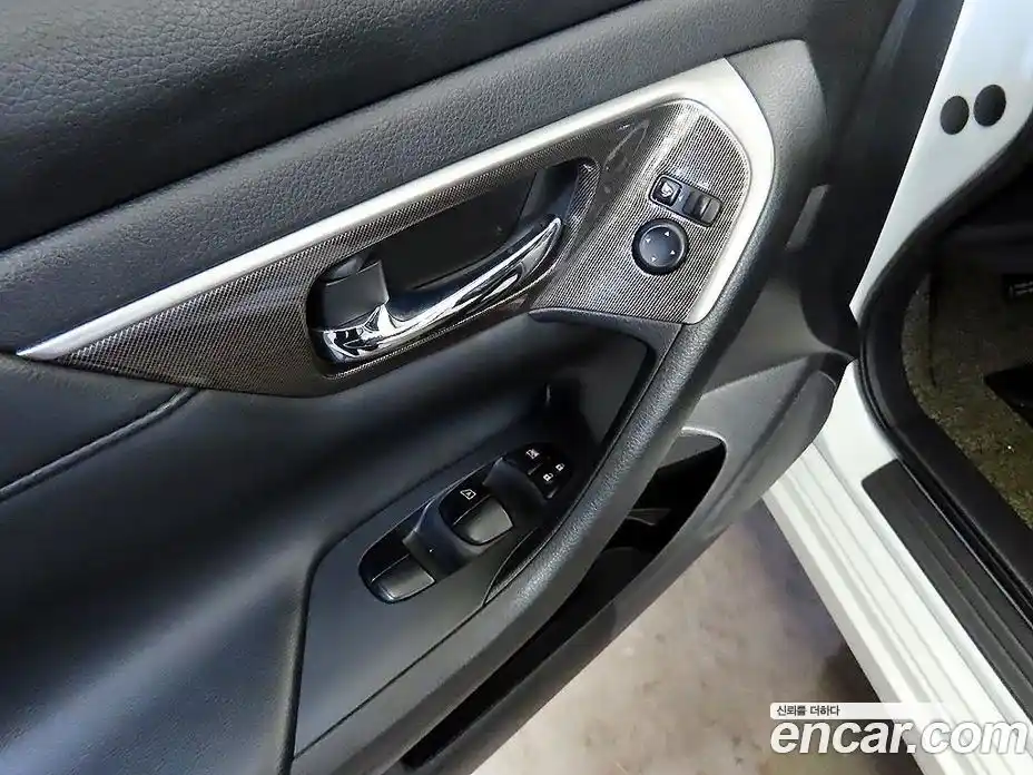 Nissan Altima 2014 2.5 гидро в Москве № 1351287, фото 13