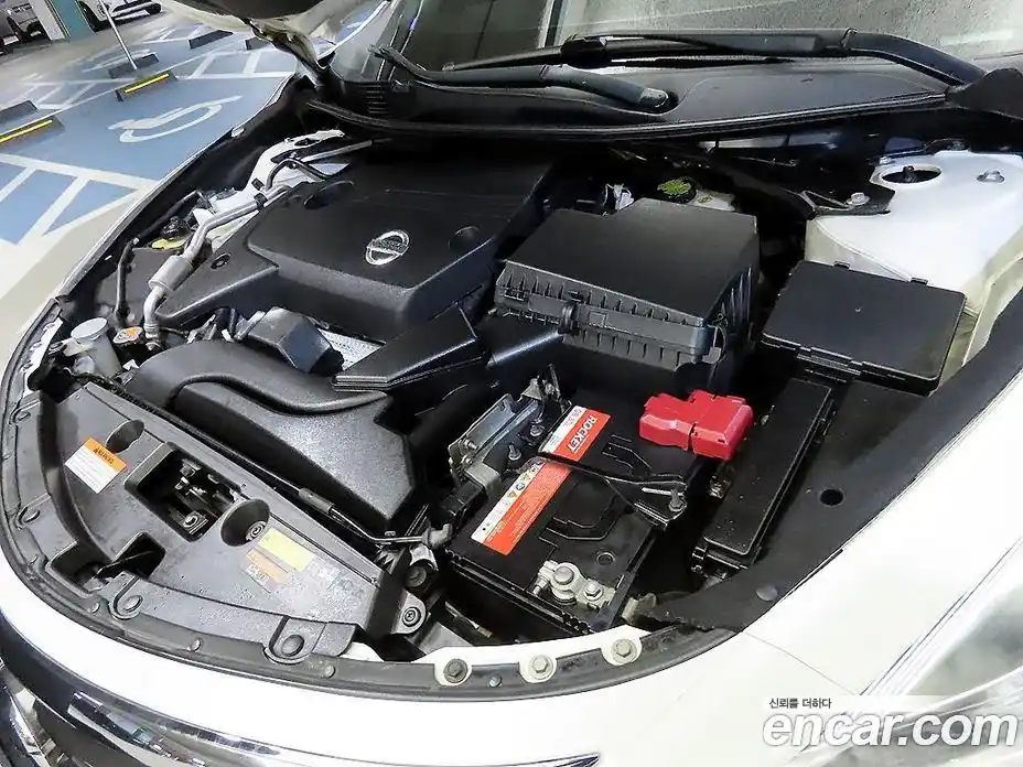 Nissan Altima 2014 2.5 гидро в Москве № 1351287, фото 19