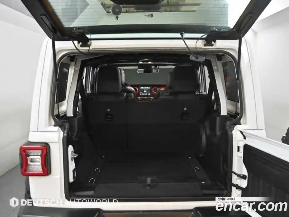 Jeep Wrangler 2021 2.0 гидро в Москве № 154340, фото 20