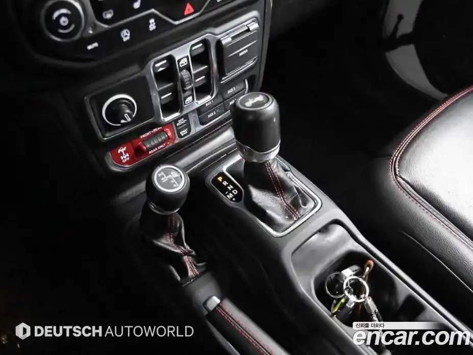 Jeep Wrangler 2021 2.0 гидро в Москве № 154340, фото 9