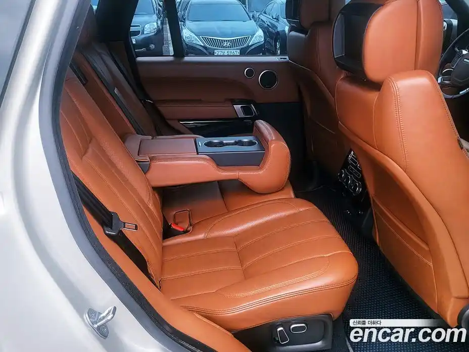 Land Rover Range-Rover 2014 4.4 гидро в Москве № 166866, фото 15