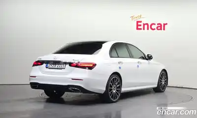Mercedes-Benz E-Class 2023 2.0 гидро в Москве № 176119, миниатюра 2