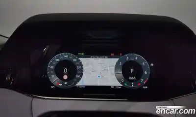 Land Rover Range-Rover Evoque 2024 2.0 гидро в Москве № 231139, миниатюра 8