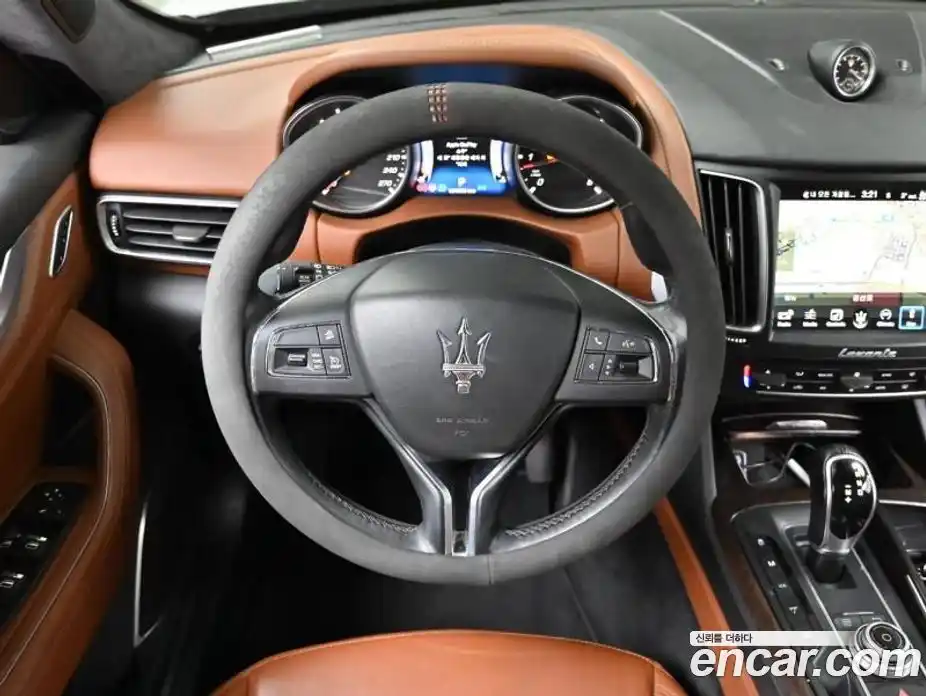 Maserati Levante 2016 3.0 гидро в Москве № 256026, фото 15