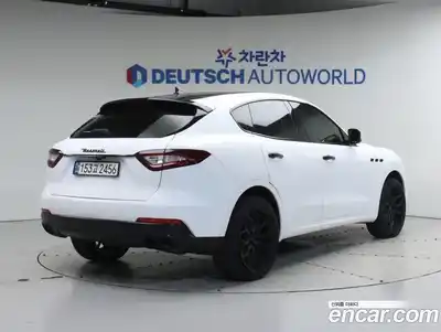 Maserati Levante 2016 3.0 гидро в Москве № 256026, миниатюра 2