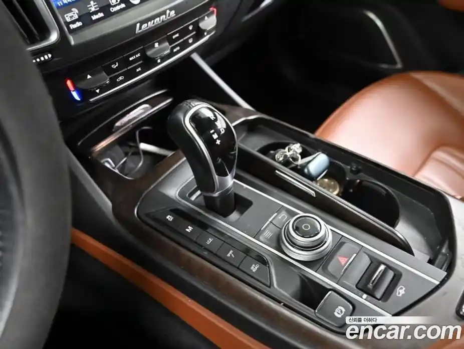 Maserati Levante 2016 3.0 гидро в Москве № 256026, фото 9