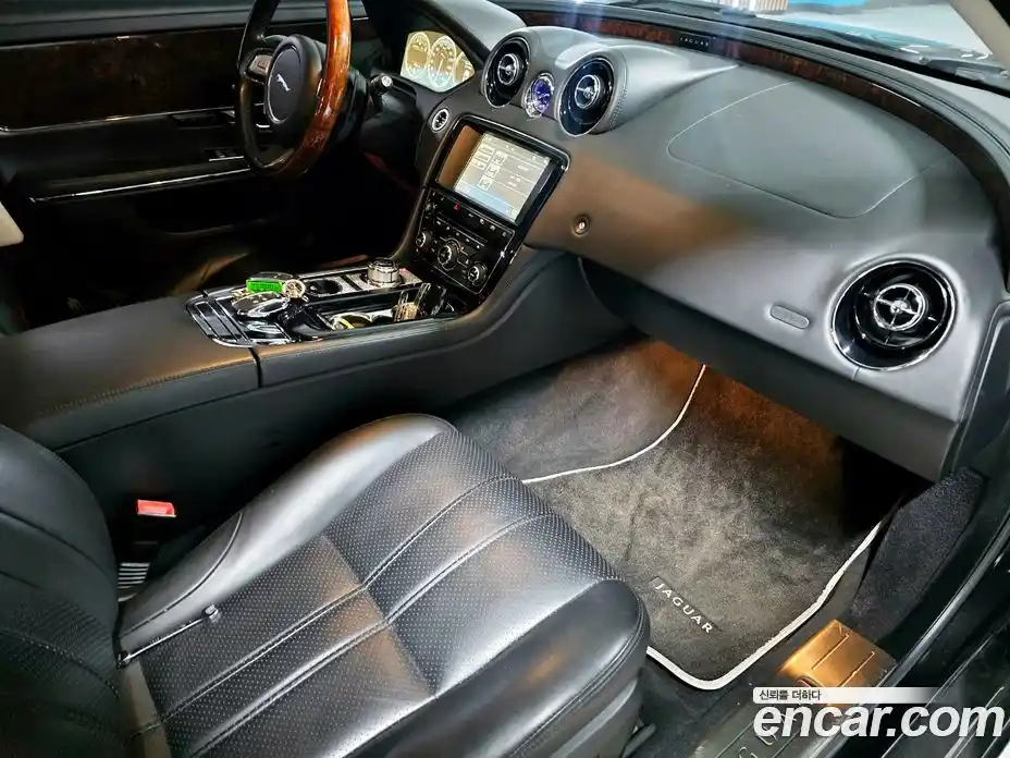 Jaguar XJ 2011 3.0 гидро в Москве № 305166, фото 20