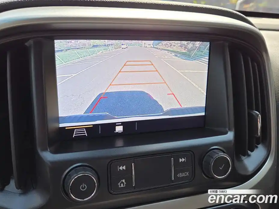 Chevrolet Colorado 2020 3.6 гидро в Москве № 104807, фото 14