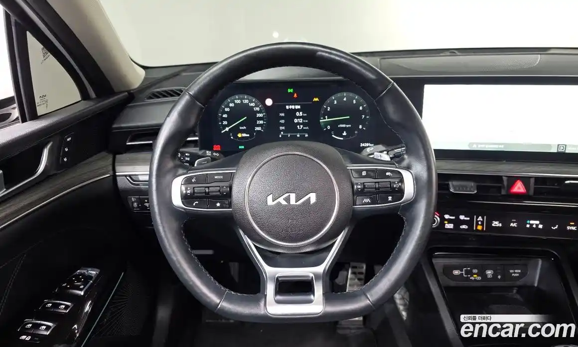 Kia K5 2024 1.6 гидро в Москве № 131674, фото 12