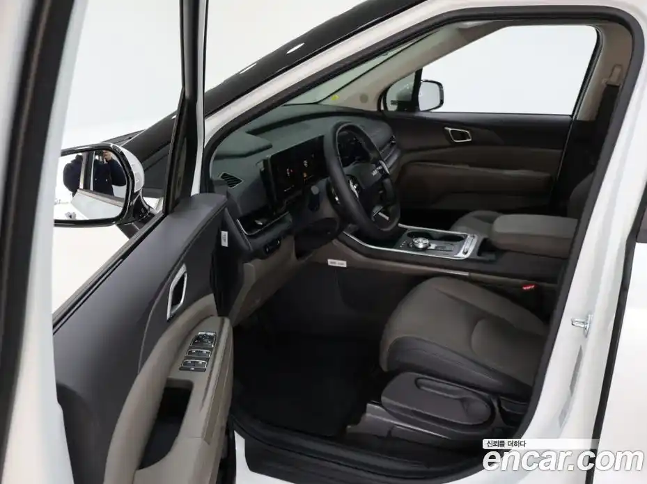 Kia Canival 2025 2.2 Автомат в Москве № 1318213, фото 9