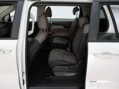 Kia Canival 2025 2.2 Автомат в Москве № 1318213, миниатюра 10